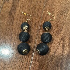Elegant Black and Gold Dangle Earrings